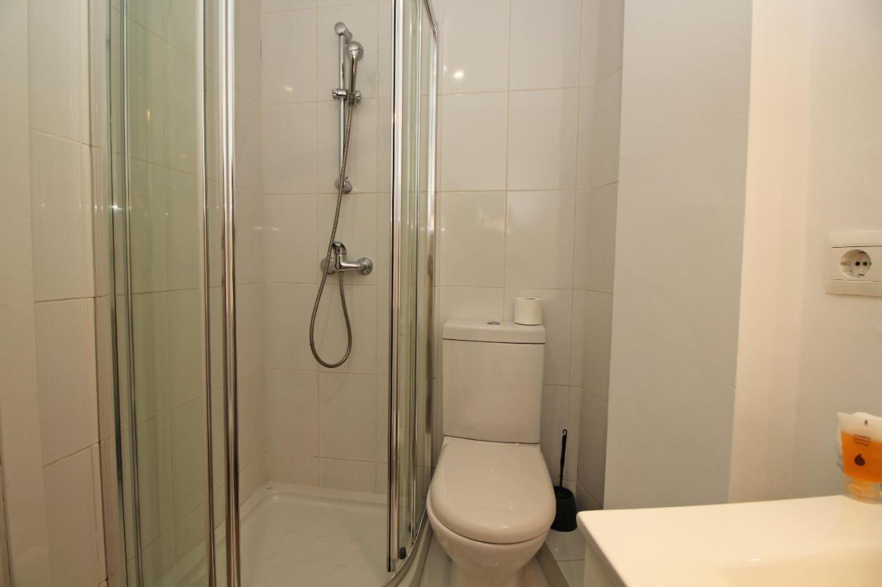 Del Parque Flats Suite Malagueta Малага Экстерьер фото