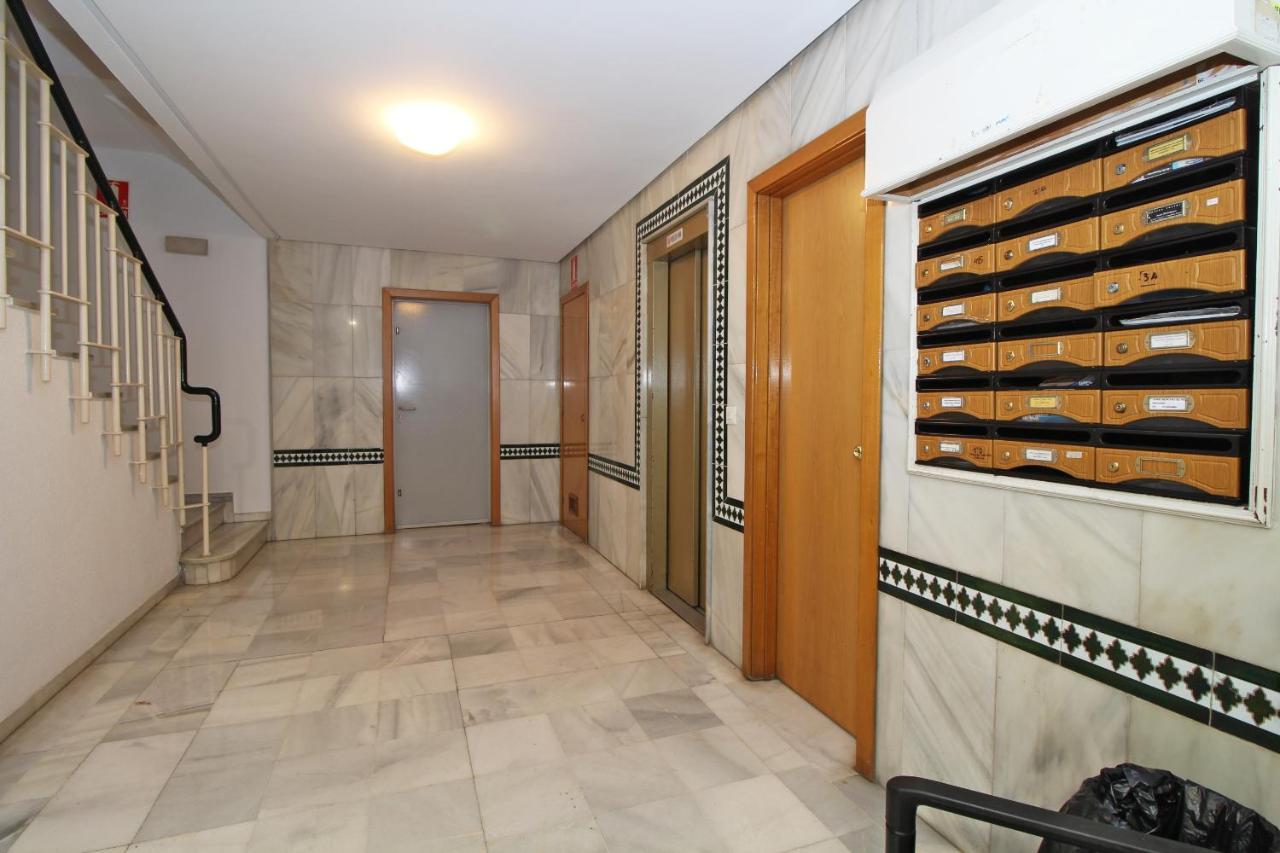 Del Parque Flats Suite Malagueta Малага Экстерьер фото