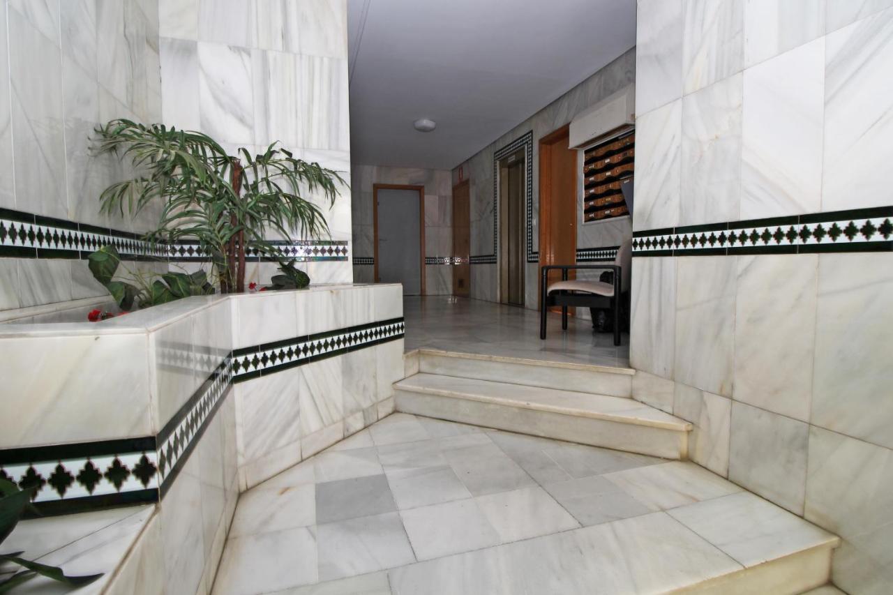 Del Parque Flats Suite Malagueta Малага Экстерьер фото