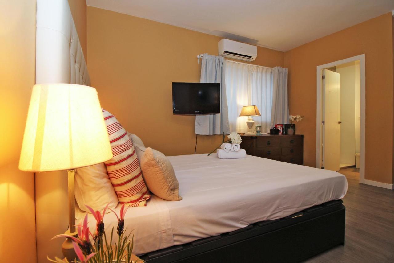 Del Parque Flats Suite Malagueta Малага Экстерьер фото