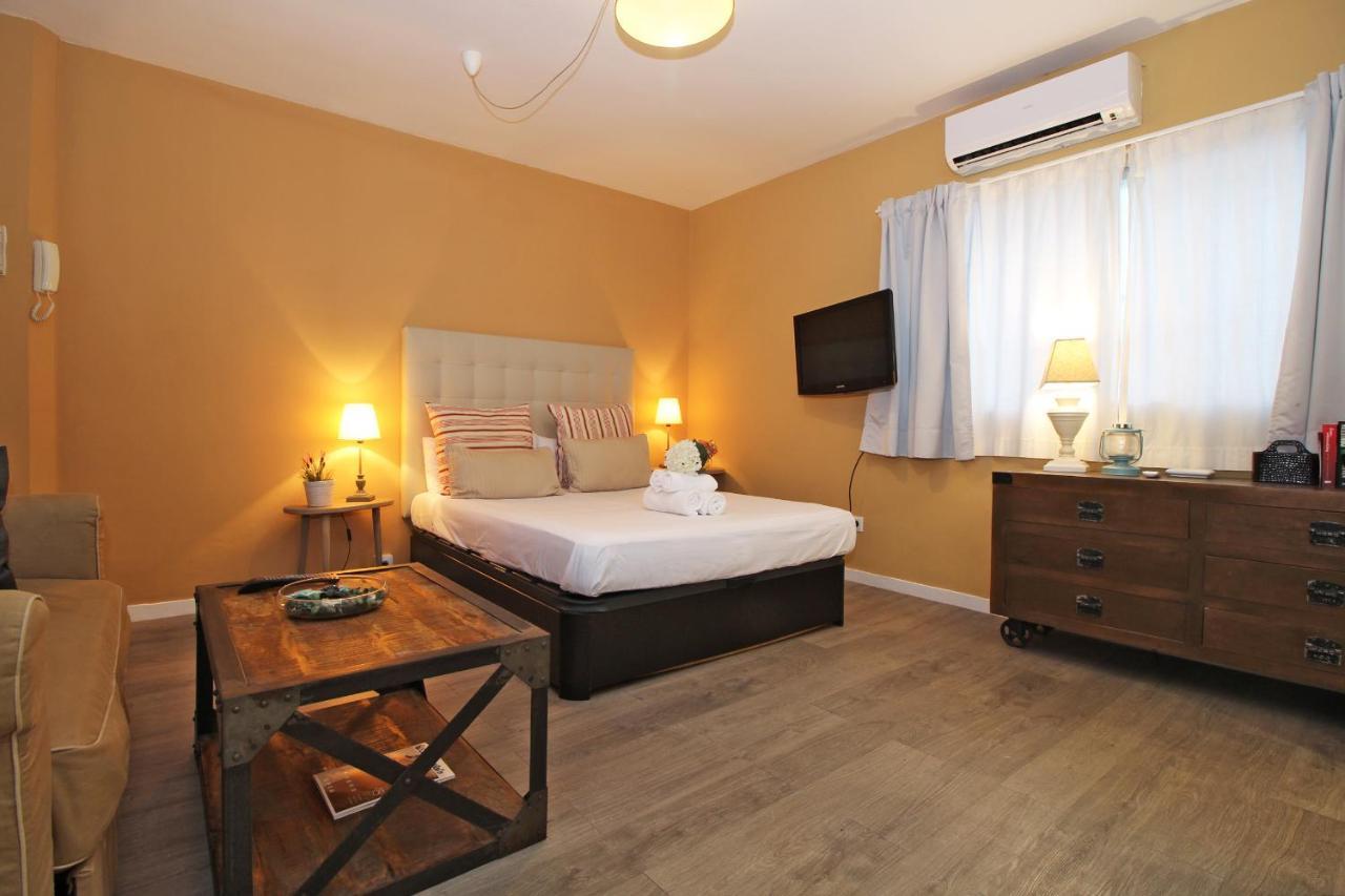 Del Parque Flats Suite Malagueta Малага Экстерьер фото